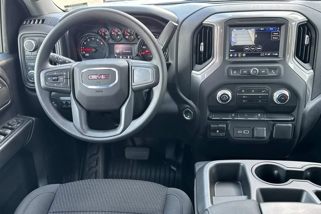 2026 GMC Sierra 2500HD Pro - Photo 11