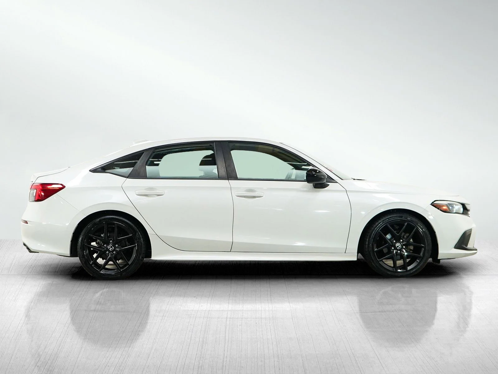 Used 2022 White Honda Sport image 6