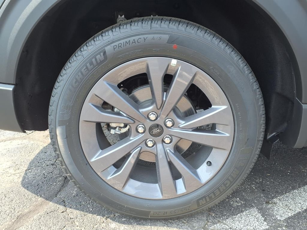 New 2026 Agate Black Metallic Ford Active image 7