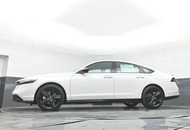 New 2026 Platinum White Pearl Honda Sport-L image 45
