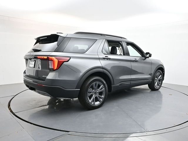 New 2026 Carbonized Gray Metallic Ford Active image 7