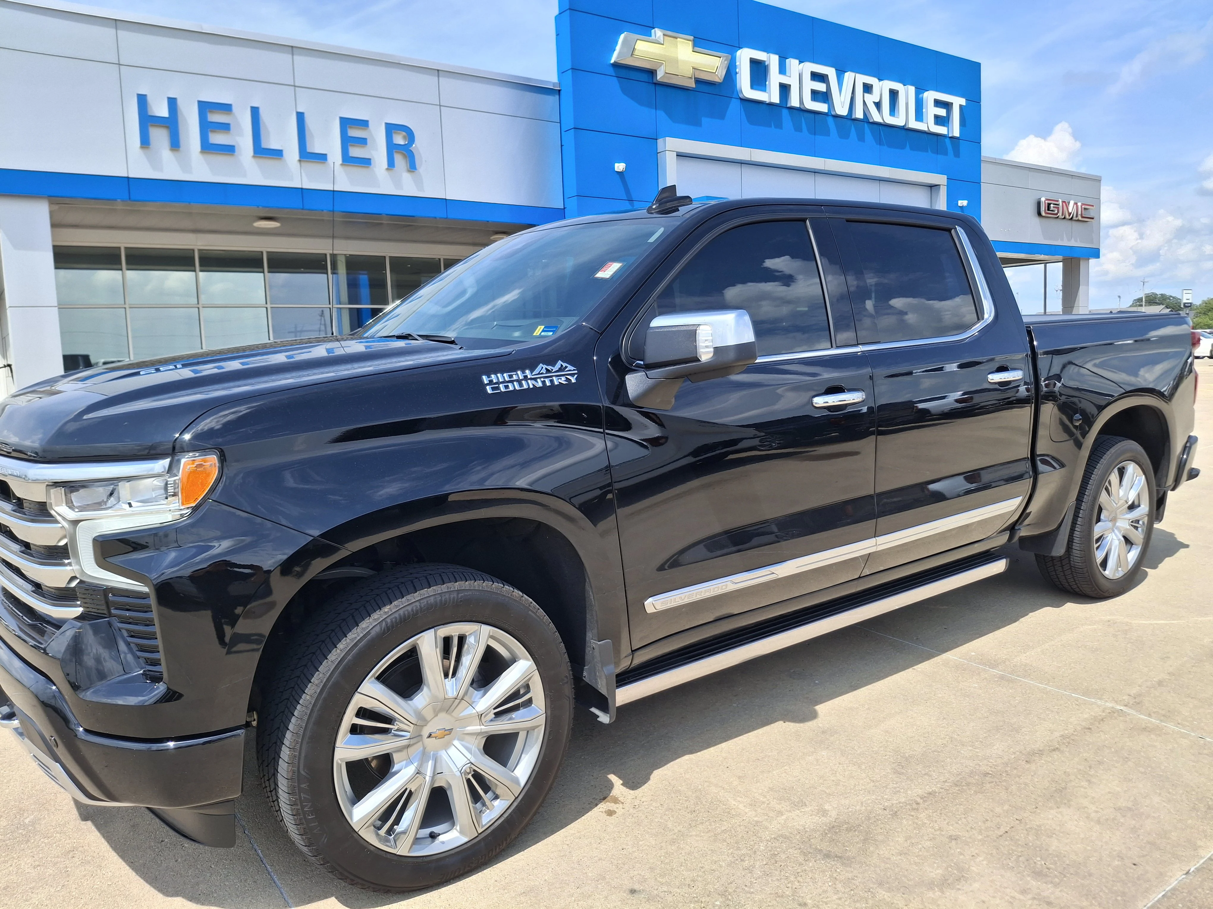 Used 2026 Black Chevrolet High Country image 3
