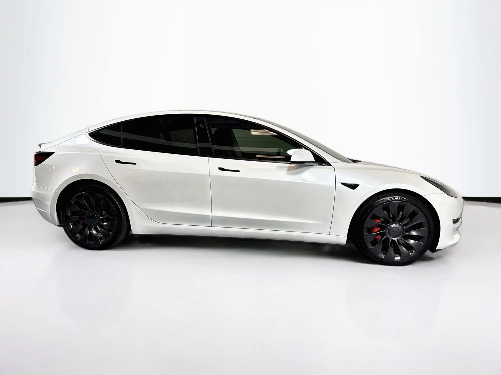Used 2023 Pearl White Multi-Coat Tesla Performance image 8