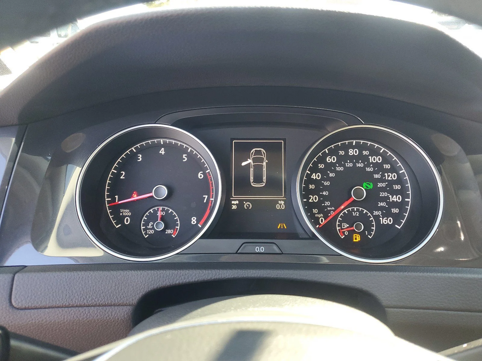 Used 2019  Volkswagen S image 17
