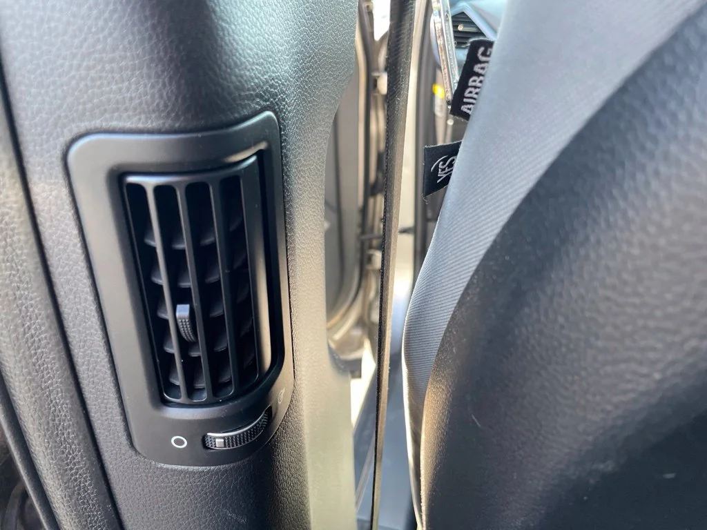 Used 2015 Gray Hyundai Base image 26