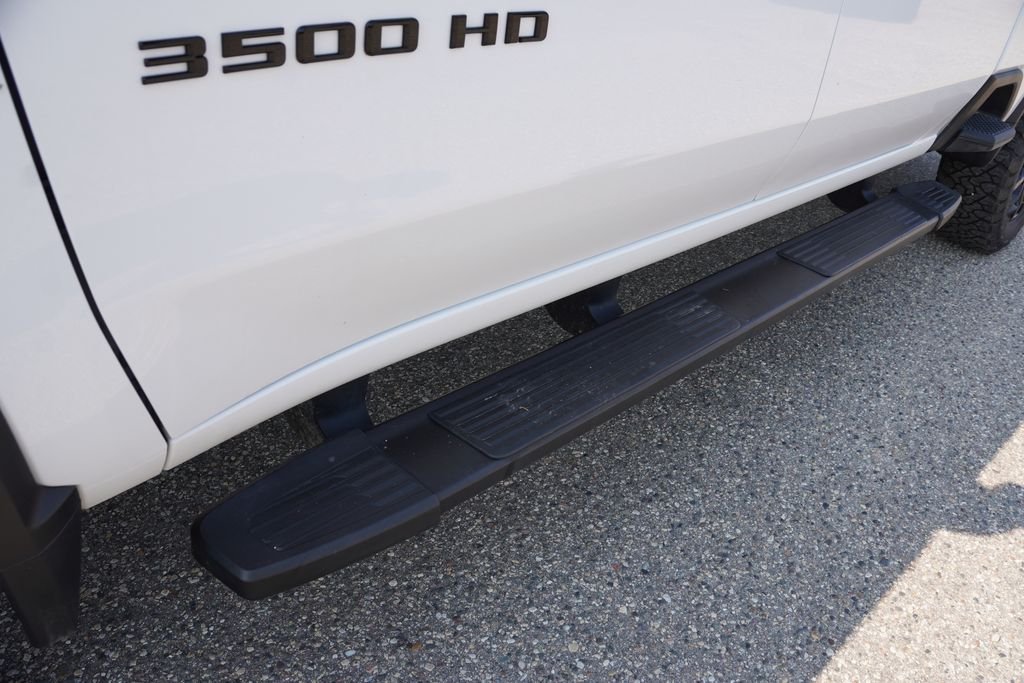 Used 2025 White Chevrolet LTZ image 15