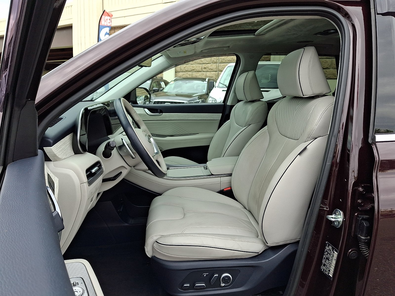 Used 2024 Sierra Burgundy - W7B Hyundai Calligraphy image 14