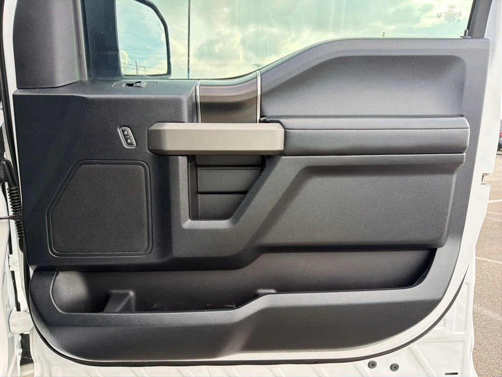 Used 2020 White Ford Raptor image 27