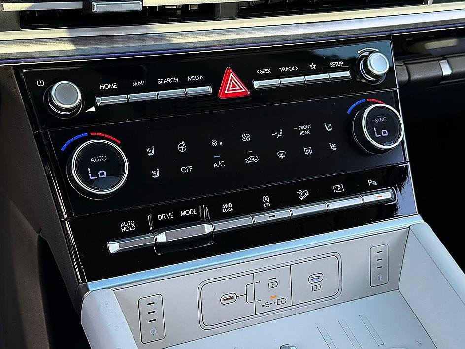 New 2027 Shimmering Silver Hyundai Limited AWD image 28