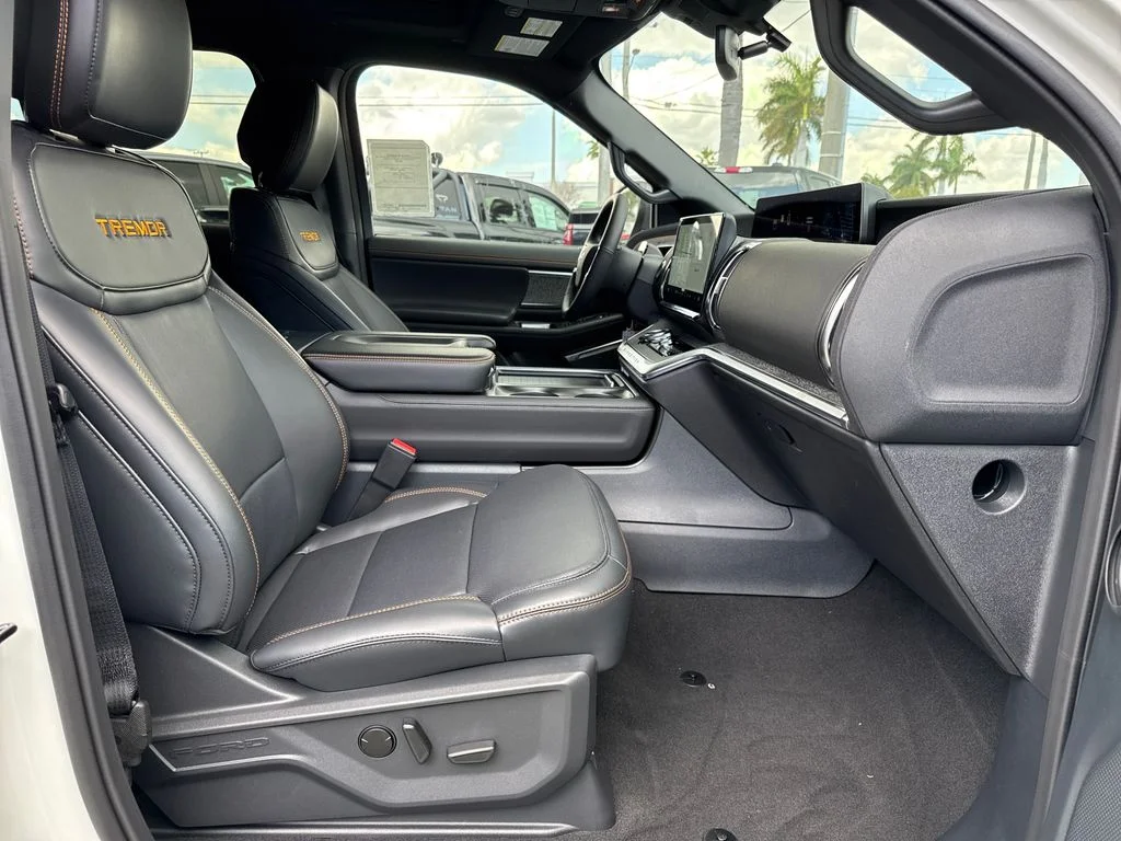 New 2026 White Ford Tremor image 23