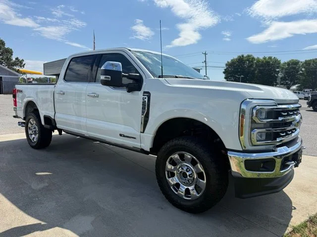 Used 2024 White Ford Lariat image 4