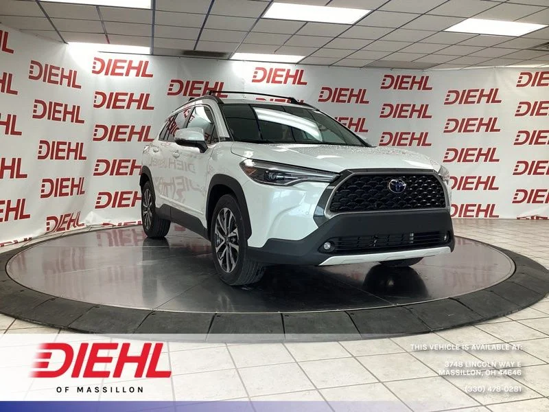 Used 2023 Beige Toyota XLE image 1