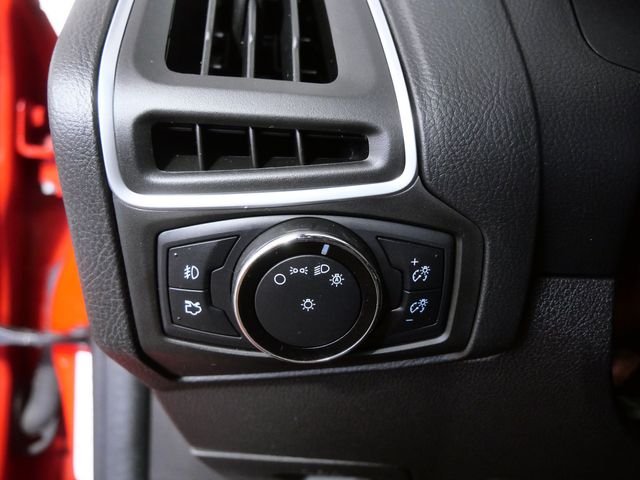 Used 2014 Red Ford ST image 27