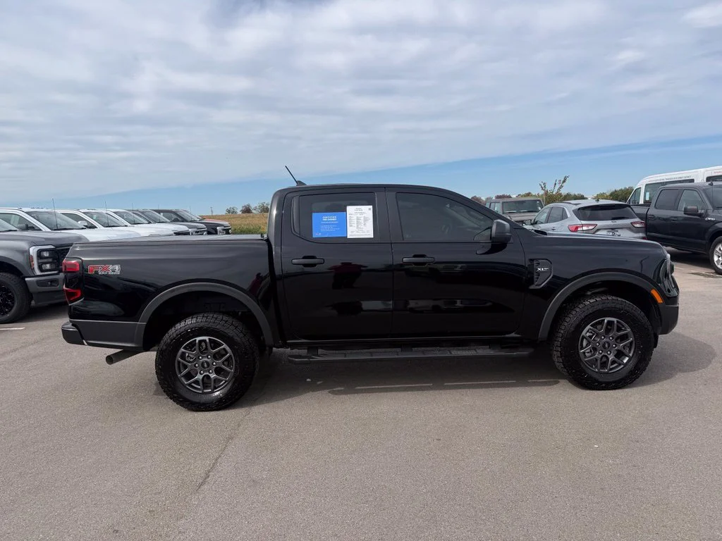 Used 2025 Black Ford XLT image 30