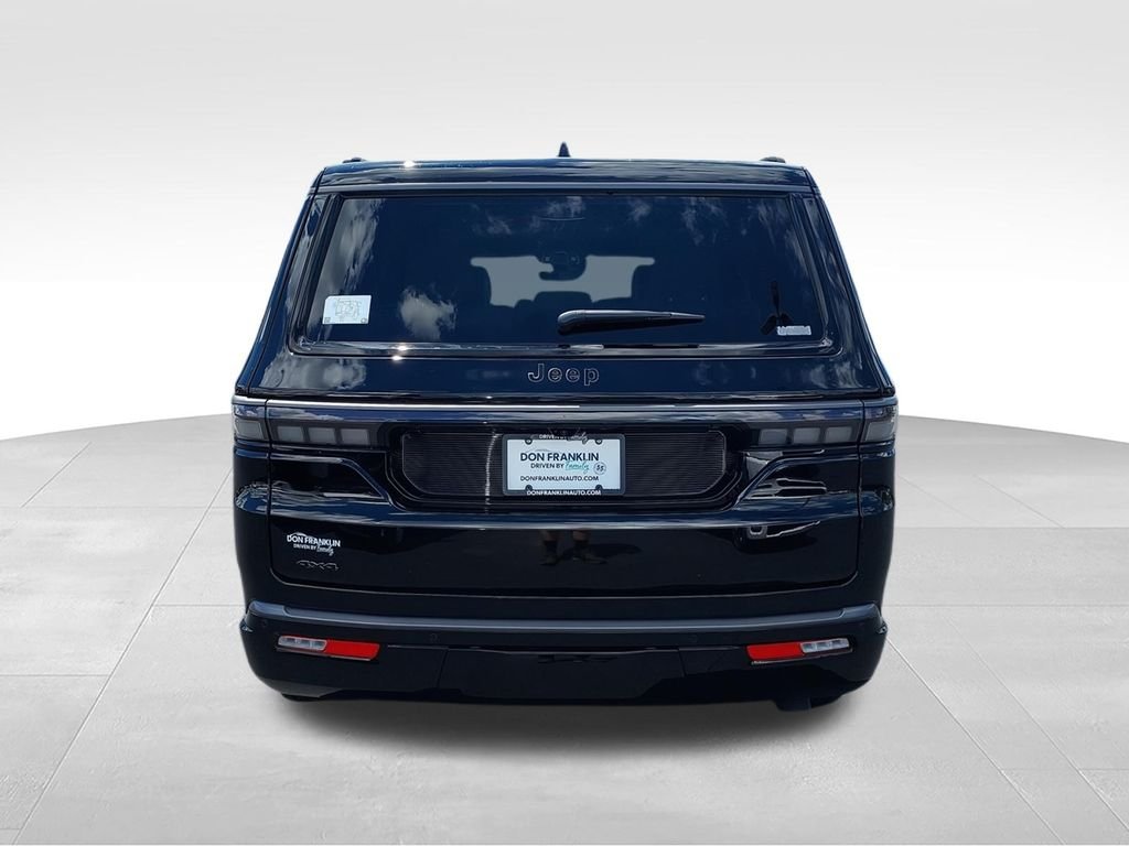 New 2026 High Gloss Black Exterior Paint Jeep Limited Reserve image 7