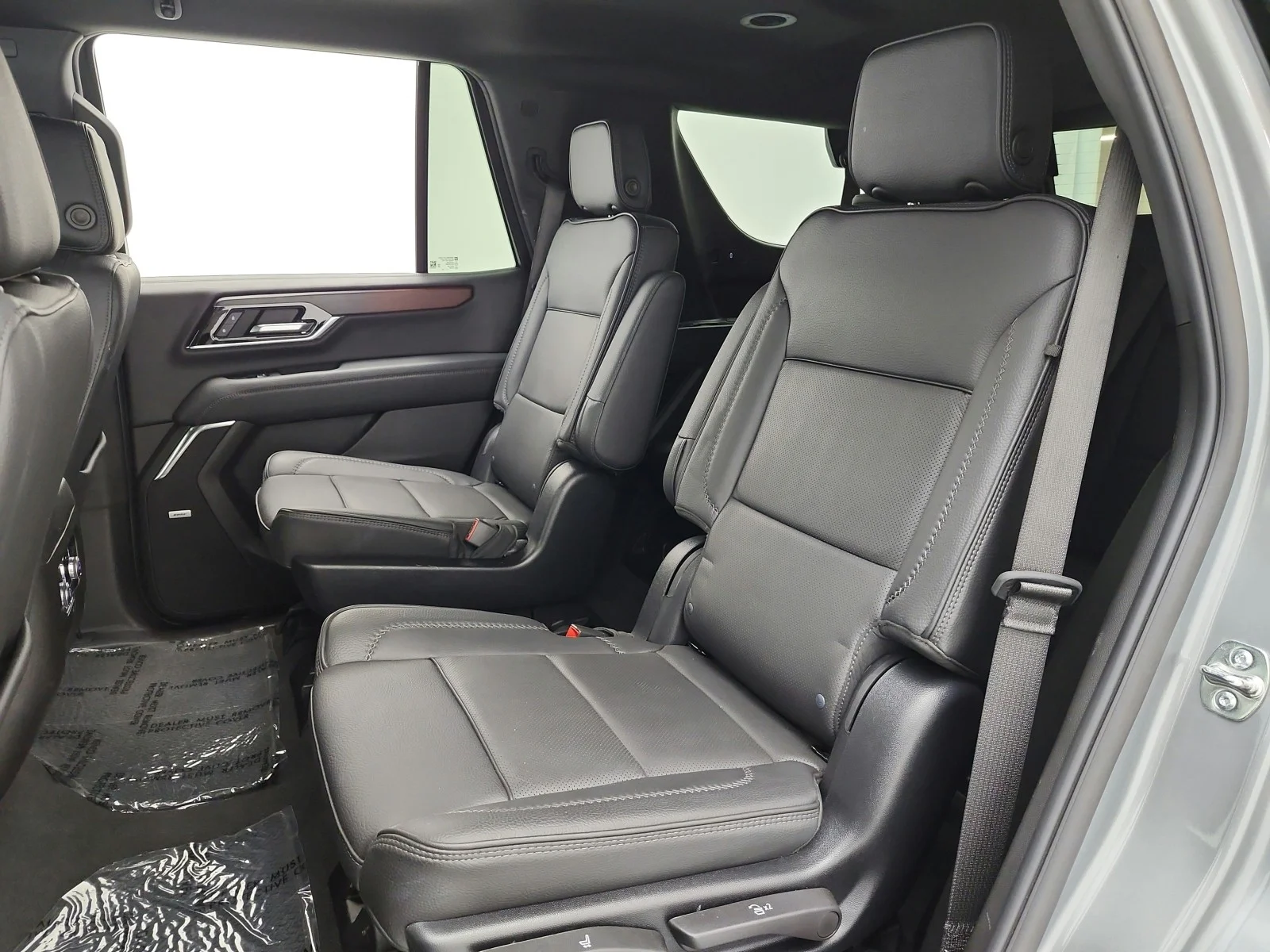Used 2025 Sterling Metallic GMC 4WD 4dr Denali image 15