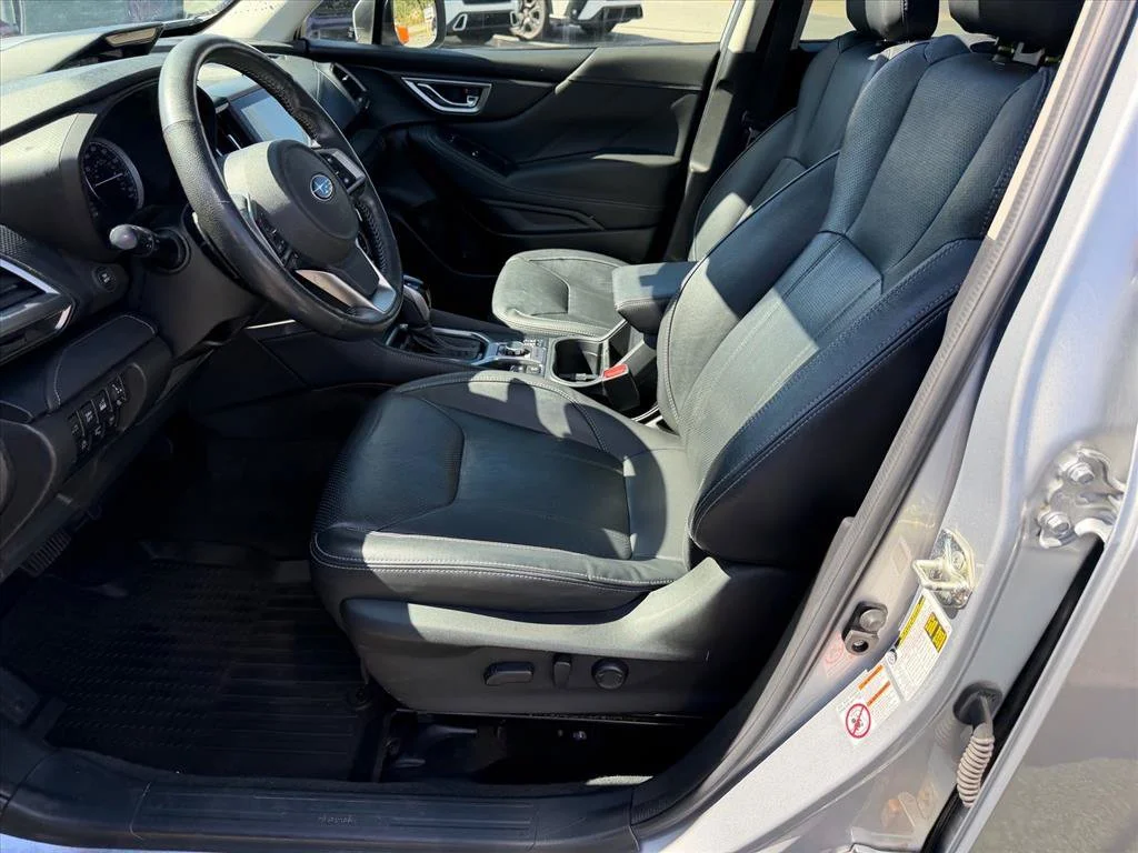 Used 2020 Silver Subaru Touring image 6