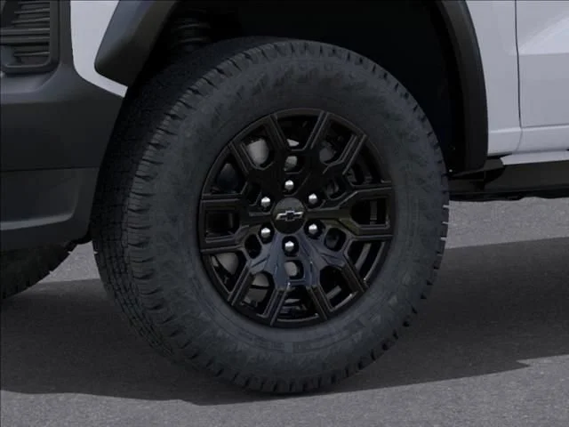 New 2026 Summit White Chevrolet Trail Boss image 9
