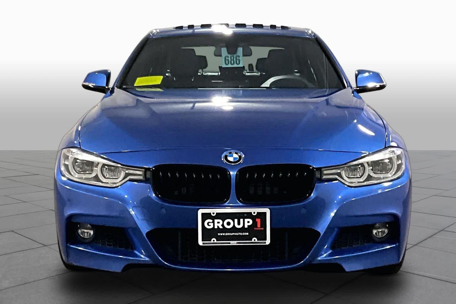 Used 2018 Estoril Blue Metallic BMW 330i xDrive image 3
