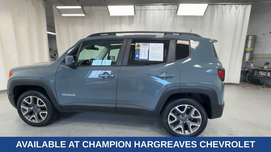 Used 2017 Anvil Jeep Latitude image 7
