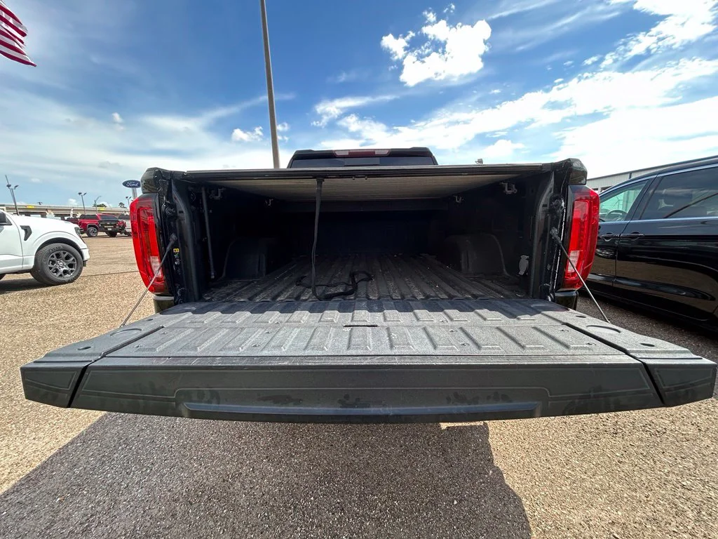 Used 2021 Black GMC SLT image 14