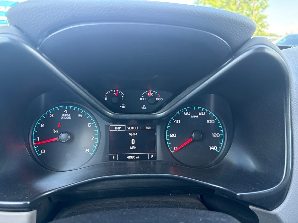 Used 2019 KINETIC BLUE METALLIC Chevrolet 4WD Work Truck image 9