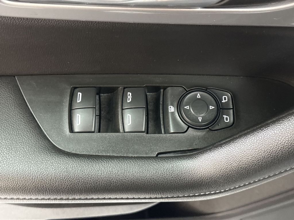 Used 2022 Silver Ice Metallic Chevrolet LT image 15