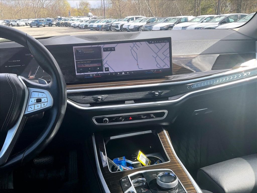 Used 2024 Green BMW xDrive40i image 19