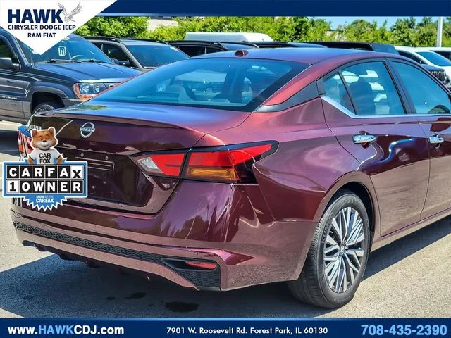 Used 2025 Red Nissan 2.5 SV image 6