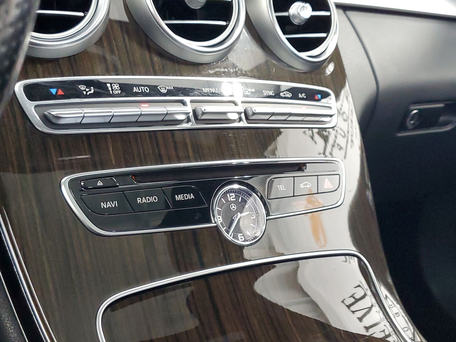 Used 2015 Silver Mercedes-Benz C 400 image 23