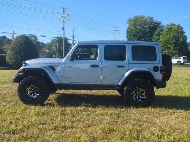 Used 2023 Silver Jeep Sahara image 10