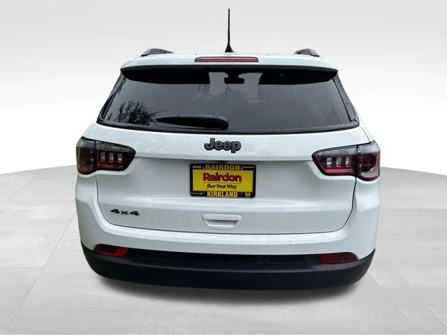 New 2026 Bright White Clear-Coat Exterior Paint Jeep Latitude image 6