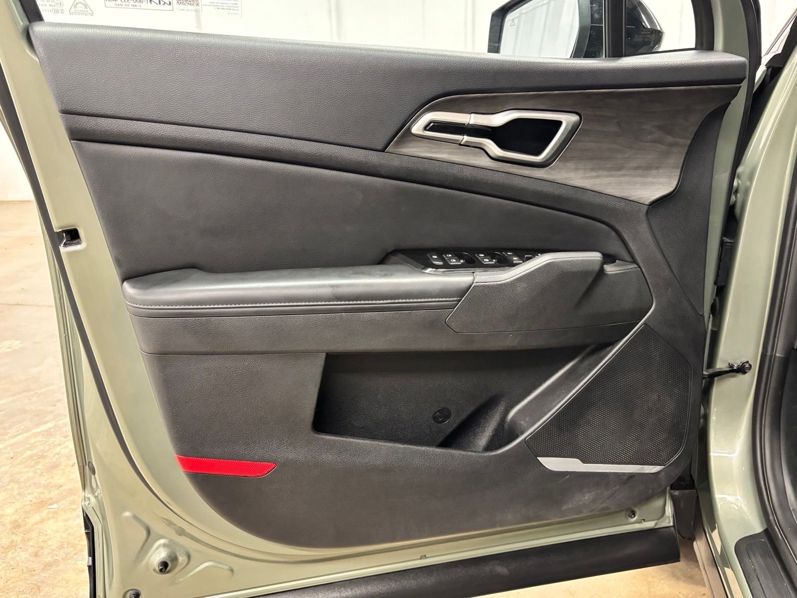 Used 2023 Green Kia X-Line image 18