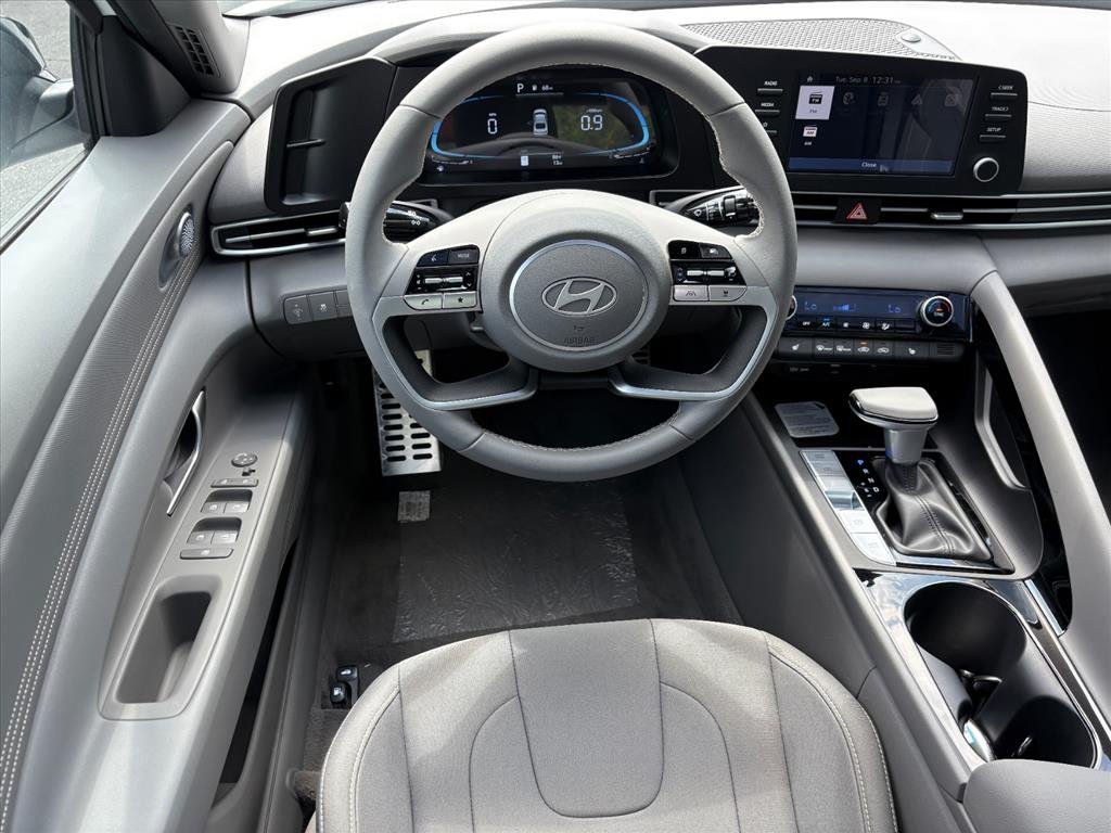 New 2026 Serenity White Pearl W6h Hyundai SEL Sport image 4
