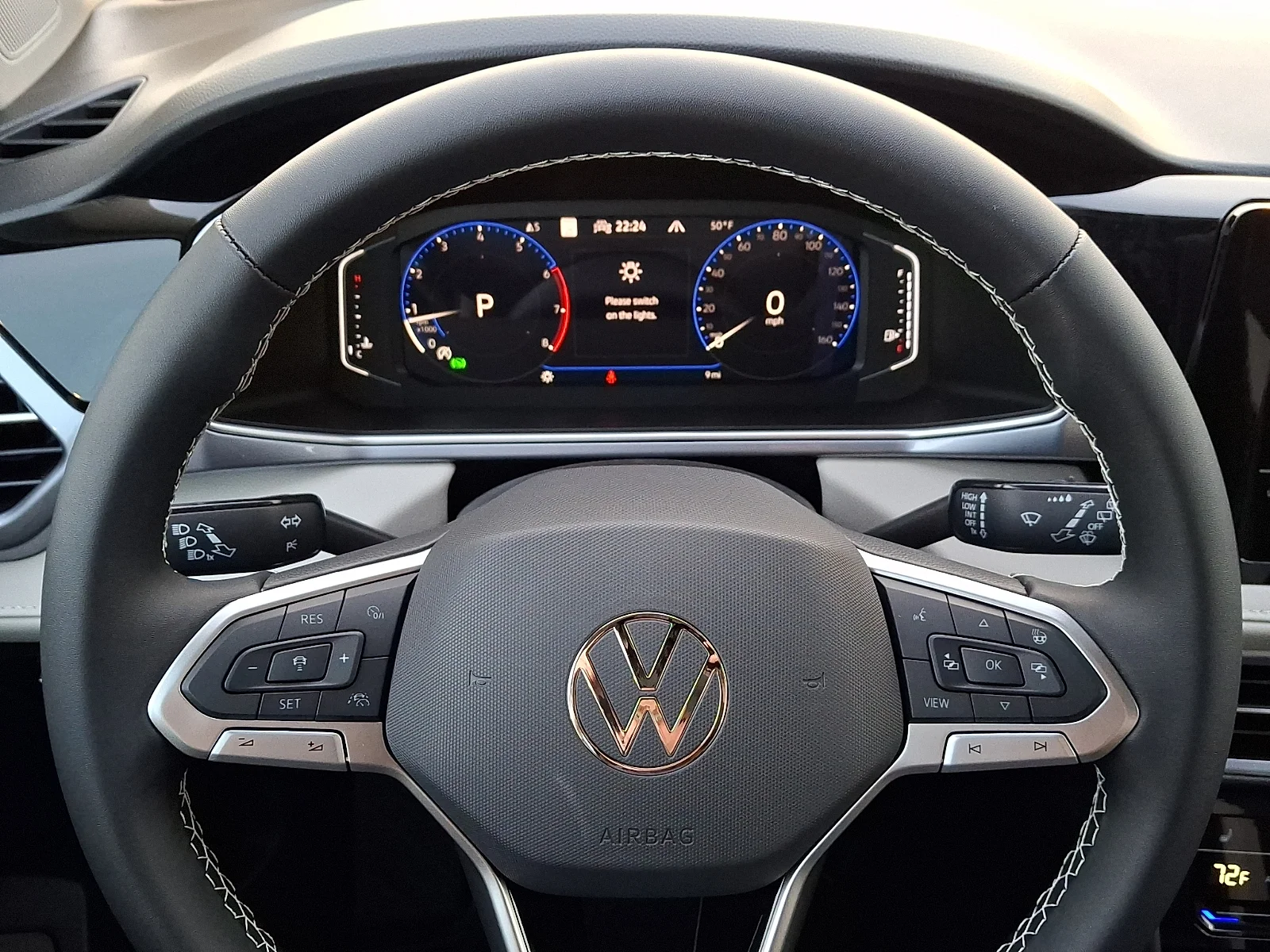 New 2026 Platinum Gray Metallic - 2R2R Volkswagen SEL image 10