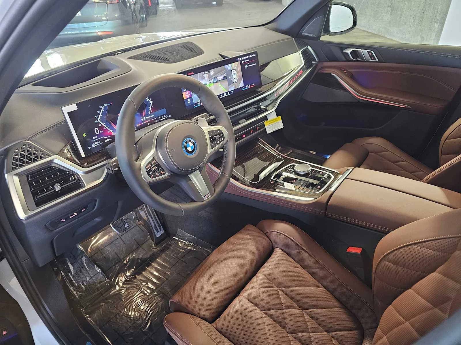 New 2026 Alpine White BMW xDrive50e image 2