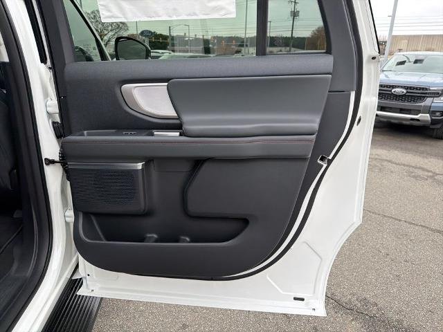 New 2025 Star White Metallic Tri-Coat Ford Active MAX image 20