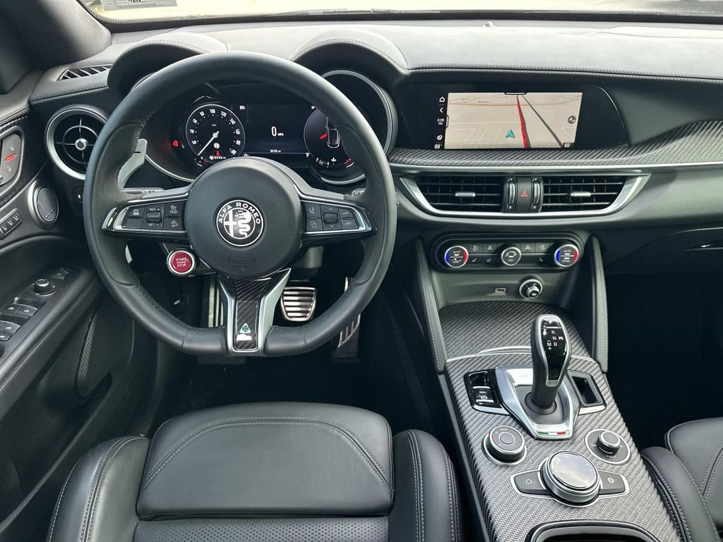 Used 2024 Vesuvio Gray Metallic Alfa Romeo Quadrifoglio image 18