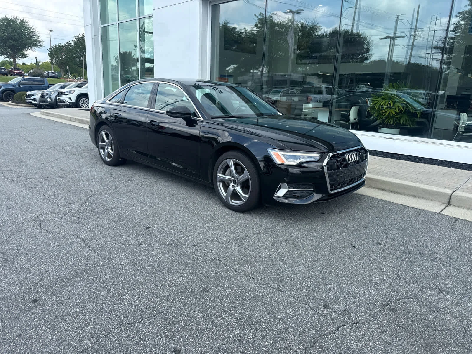 Used 2024 Brilliant Black Audi Premium Plus image 3