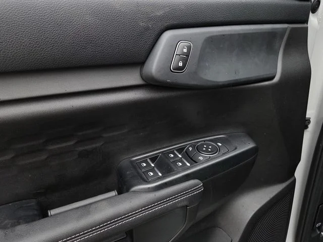 New 2026 Shadow Black Ford XLT image 15