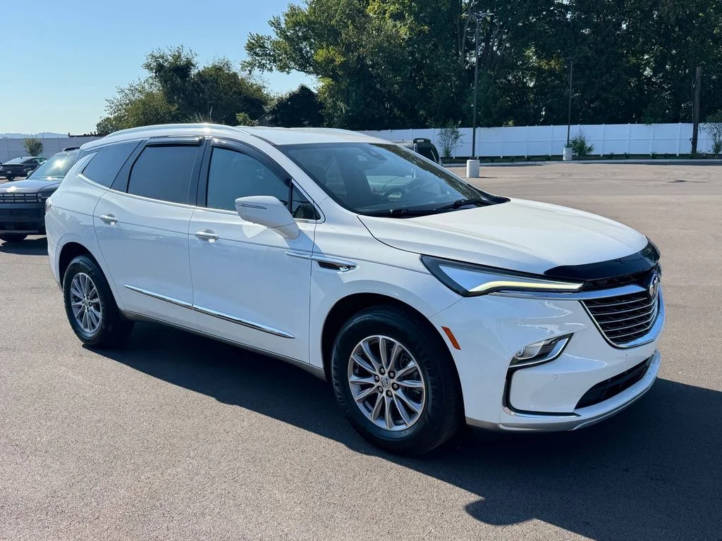 Used 2024 White Buick Premium Group image 2