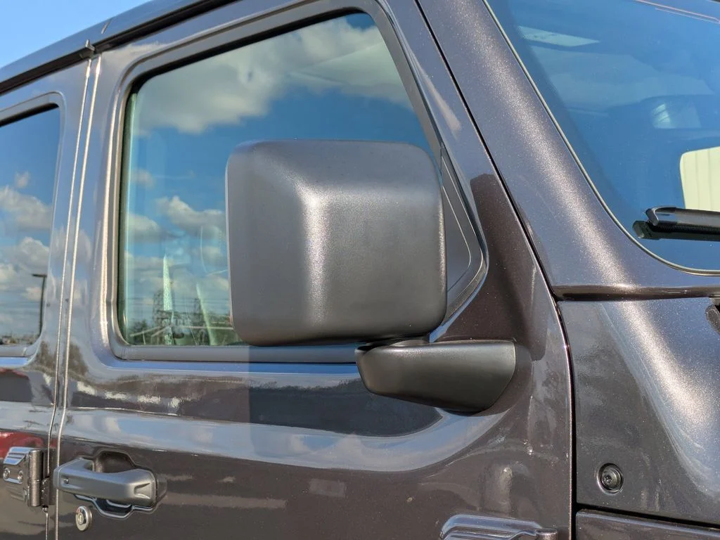 New 2026 Granite Crystal Metallic Clear-Coat Exterior Paint Jeep Rubicon image 14