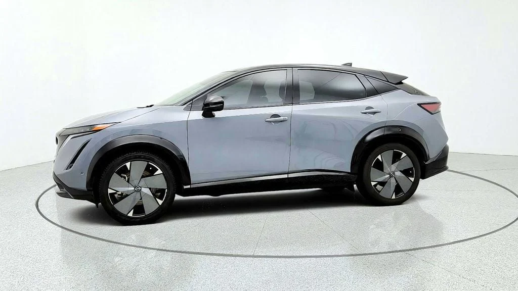 Used 2023 Boulder Gray Pearl Nissan PLATINUM+ e-4ORCE AWD w/20"" Wheels image 8