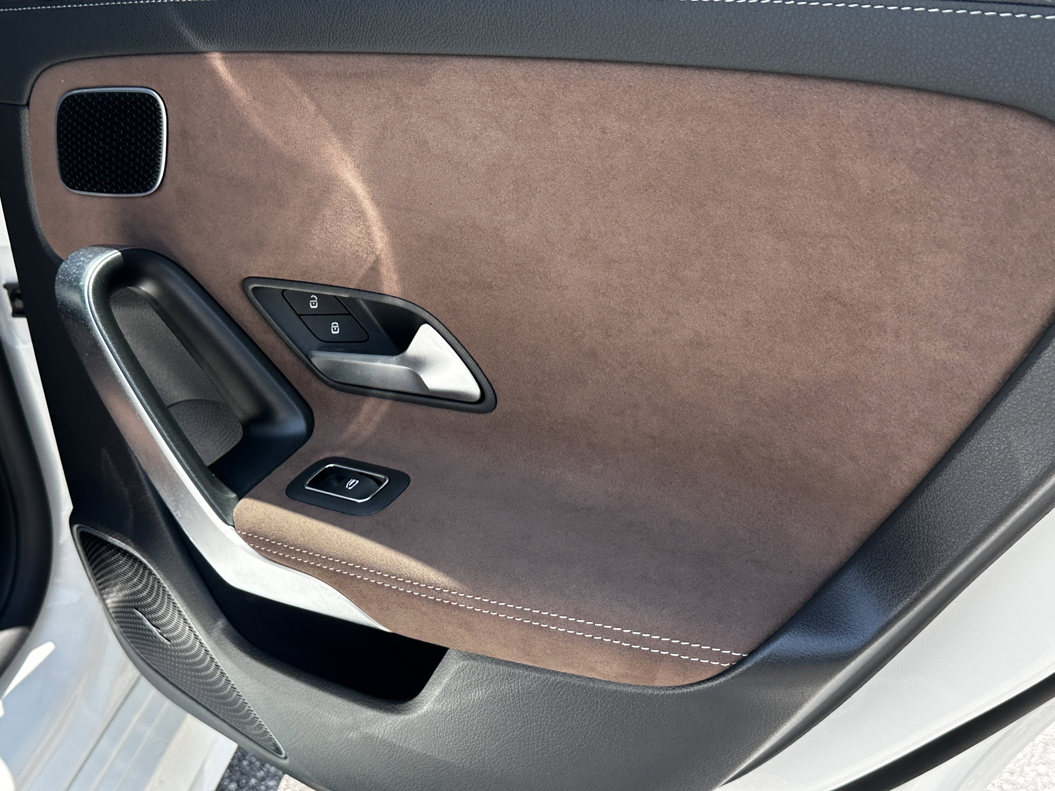Used 2025  Mercedes-Benz CLA 250 image 19