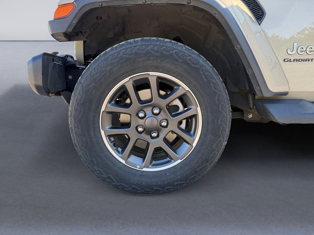 Used 2020 Beige Jeep Overland image 11