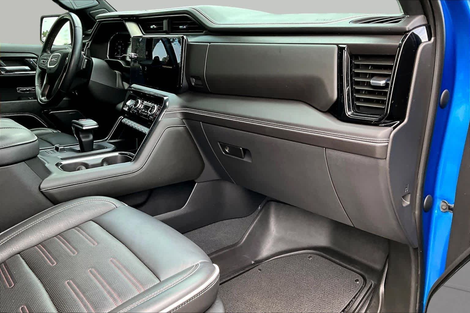 Used 2023 Dynamic Blue Metallic GMC AT4X image 19