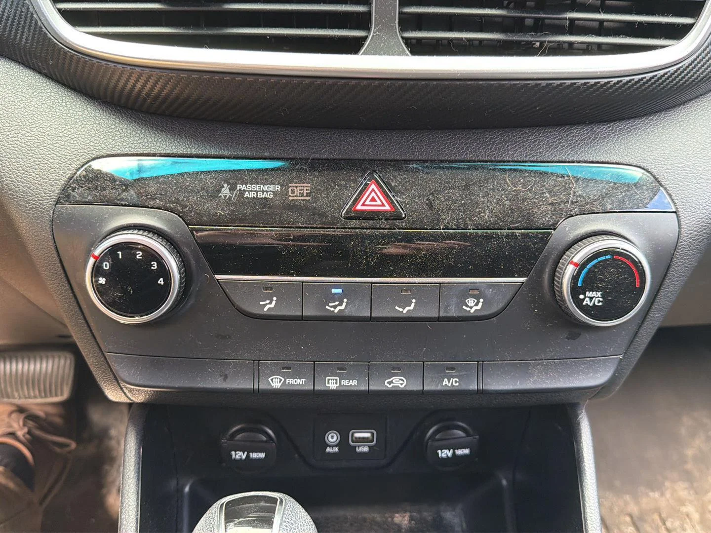 Used 2020 Aqua Blue Hyundai SE image 4