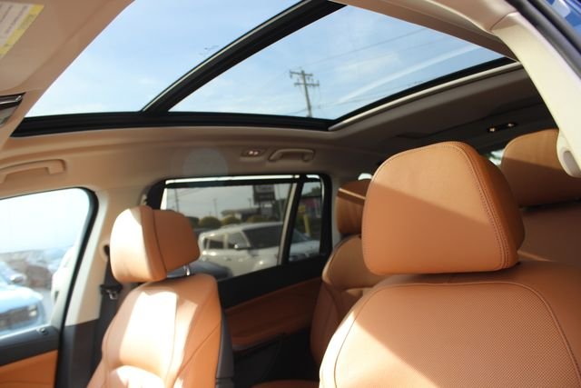 Used 2022 Blue BMW xDrive40i image 23