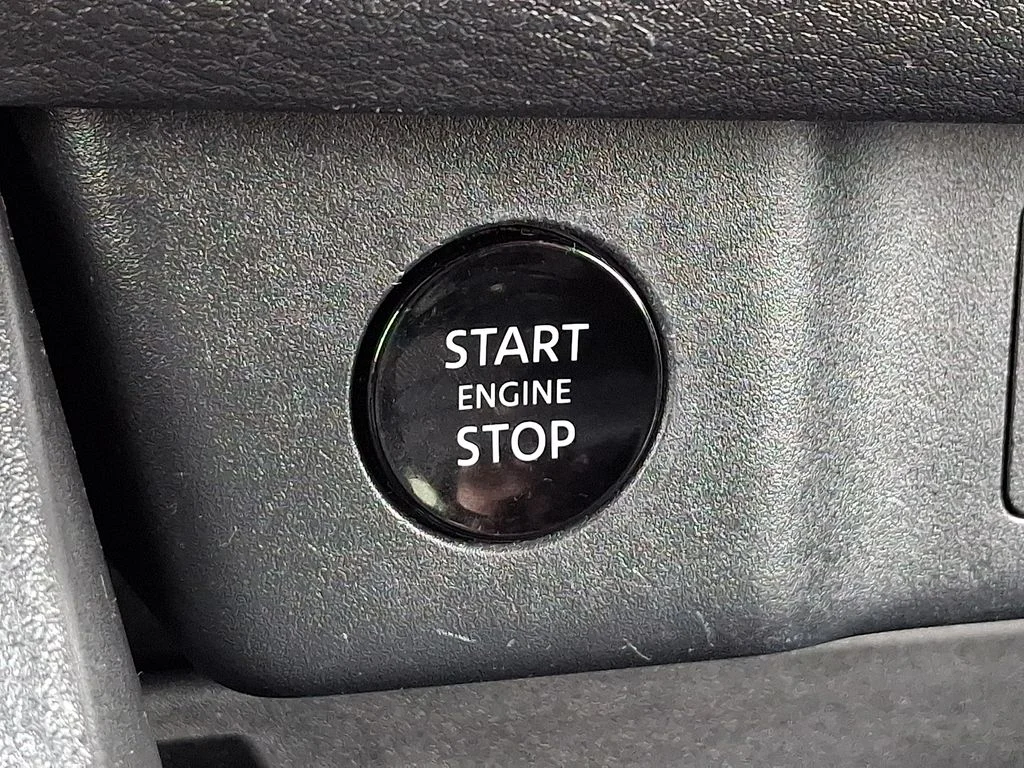 Used 2025 Blue Nissan SV image 22