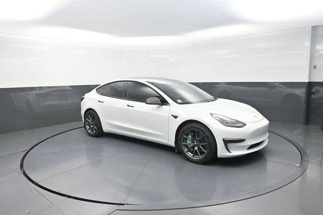 Used 2022  Tesla Long Range image 21